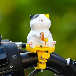 Adorno de resina con forma de gato de dibujos animados con pez colgante para decoración de patinetes eléctricos, fácil de instalar - Product Image 2