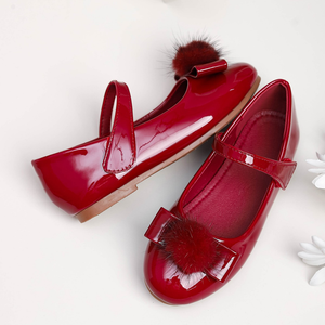 Chaussures plates de princesse pour fille en cuir verni bordeaux de luxe avec boucle et nœud Mary Jane - Product Image 3