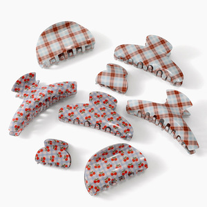 Factory Wholesale Geometric Hollow Acetate Checkered Crystal Cherry <b>Hair</b> <b>Claws</b> & <b>Claw</b> <b>Clips</b> Unisex <b>Thick</b> <b>Hair</b> Daily Use - Product Image 1
