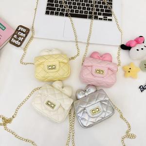 Sac bandoulière mignon pour enfants avec nœud papillon, petit sac rose portable pour tenues quotidiennes - Product Image 2