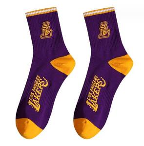 Calzini Sportivi Personalizzati con Logo, Design Cartoon, Alta Elasticità, Bianco e Nero, per Basket - Product Image 1