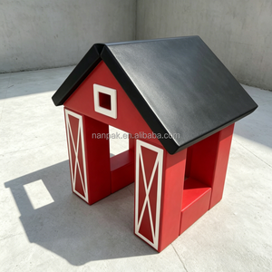 Casa de Juegos Infantil con Diseño de Granja - Equipo de Juegos Interior/Exterior, Juguetes de Rol para Alquiler en Fiestas, Cafeterías de Juegos, Eventos en Centros Comerciales - Product Image 1