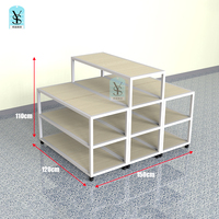 La nappe phréatique du magasin de vêtements Boutique Store Design Fitting Garment Rack Display Decoration