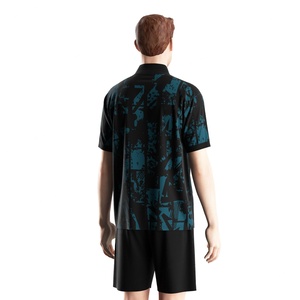 Camiseta de Fútbol Retro con Cuello Plegable, Paneles de Malla Transpirable, Tecnología de Absorción de Humedad y Manga Raglán - Product Image 4