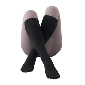 Calcetines Vetega hasta la Rodilla con 5 Dedos para Adultos, 100% Algodón Tejido Antideslizante, Color Negro Sólido, Uso Diario Informal para Otoño - Product Image 1