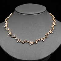Collier de luxe européen américain feuille de diamant boucles d'oreilles bracelet ensemble 3 pièces bijoux de mode pour la chaîne de clavicule de mariée