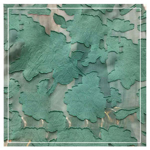 Bio-Rosen muster Jacquard Chiffon Stoff aus China Fabrik für Mädchen Brautkleider und Kleidungs stücke - Product Image 2