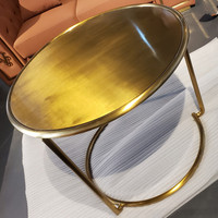 Table basse ronde en acier inoxydable doré, style moderne des Émirats arabes unis, très populaire pour les meubles de salon de villa