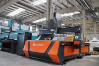 Routeur CNC 3 axes 1325 avec système de contrôle Mach3, machine de découpe et de gravure du bois personnalisable pour la fabrication de meubles