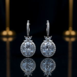 Orecchini con Diamanti Taglio Ovale Blu Zaffiro in Oro Bianco Certificati GIA Gioielli da Matrimonio Stile Classico da Donna - Product Image 2