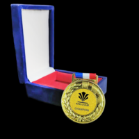 Métal en alliage de zinc personnalisé avec médaille de marathon de course de compétition sportive rotative à ruban de vente chaude