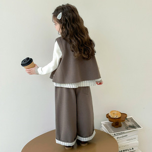 Nouvel ensemble trois pièces printemps-automne pour filles, tenue tendance avec gilet pour bébés filles, vêtements décontractés pour enfants, costume d'automne pour petites filles - Product Image 5