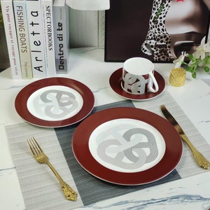 Hot Sale Nordic Luxury 4-Piece <b>Red</b> Runway Ceramic Plate <b>Set</b> Eco-Friendly with Gift Box for Restaurant Use - Product Image 6