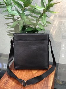 Sac bandoulière homme <span class=keywords><strong>en</strong></span> cuir grainé fin, sac messager de luxe discret, sac de messagerie sans marque pour le quotidien, usine directe Royaume-Uni France - Product Image 4