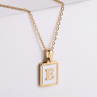 Fabrication de bijoux personnalisée pendentif à breloque en acier inoxydable or 18 carats chaîne initiale de l'alphabet collier de 26 A-Z de lettres