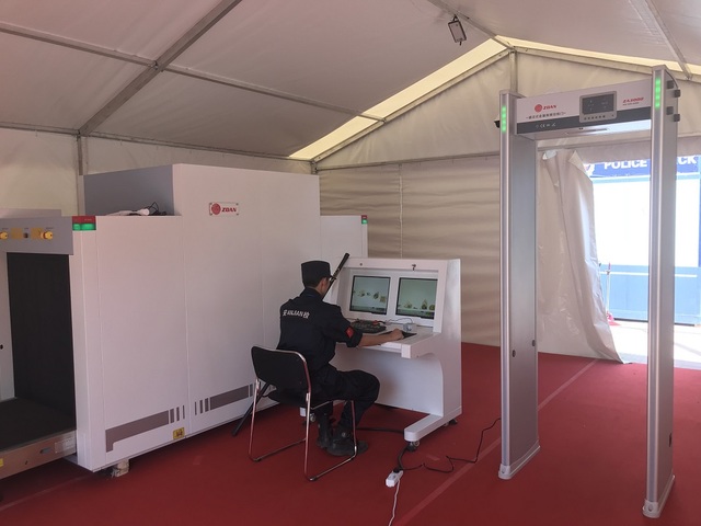 Large Tunnel Size 1500*1800 Cargo Inspection System Pallet Security Check X Ray Security Inspection Scanner Machine