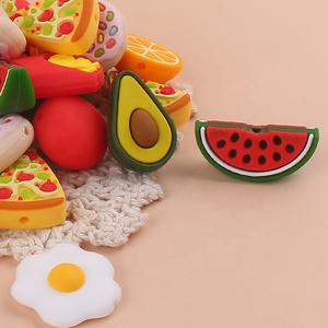 Venta caliente DIY accesorios aperitivos fruta chupete cadena cuentas de silicona dentición bebé colgante para masticar juguete - Product Image 3