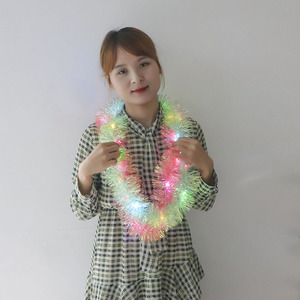 Neue Werbung ChristmasTinselFestival Dekorationen glow in <span class=keywords><strong>the</strong></span> dark lametta halskette - Product Image 4