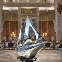 Grande statue en métal personnalisée pour l'extérieur Sculpture en acier inoxydable de bateau à voile à vendre