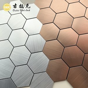 Carreaux de mosaïque hexagonaux en aluminium <span class=keywords><strong>blanc</strong></span> autocollants à bas prix pour salle de bain moderne et mur extérieur - Product Image 4