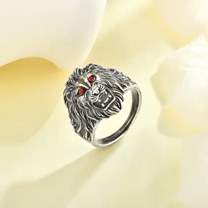 YILUN 925 in argento Sterling anello testa di leone Punk <span class=keywords><strong>Rock</strong></span> gioielli occhi rossi CZ antico placcatura in argento unico stile gotico gioielli anello - Product Image 2