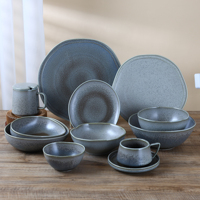 Vaisselle d'hôtel japonaise irrégulière unique pour le dîner, assiettes à pâtes vintage, ensembles de vaisselle en céramique pour le restaurant