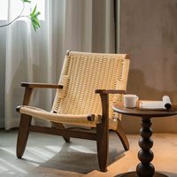 Fauteuil simple en bois massif nordique avec accoudoirs et dossier en corde, tressage en rotin, style japonais, pour salon, gîte et hôtel