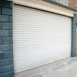 <span class=keywords><strong>Volet</strong></span> roulant <span class=keywords><strong>automatique</strong></span> en alliage d'aluminium de type ouvert pivotant Couleur personnalisée pour porte d'entrée Porte d'entrée - Product Image 1