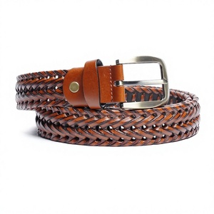 Ceinture en cuir de vachette tressé avec boucle à ardillon argentée, style décontracté, design durable - Product Image 1