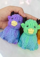Jouet à presser Vache des Highlands pour filles et garçons - Jouet sensoriel anti-stress en forme de dessin animé, décoration de bureau et cadeau de fête