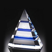 Trophée en cristal de haute qualité, pyramide, sur mesure, souvenir de réunion annuelle de l'entreprise, trophée en cristal de verre