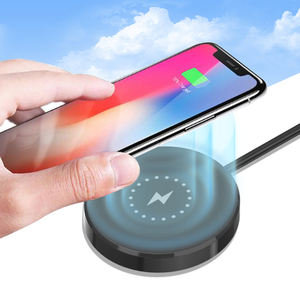 Vente en gros <span class=keywords><strong>Montre</strong></span> téléphone magnétique rapide multifonction universelle <span class=keywords><strong>Chargeur</strong></span> sans fil 3 en 1 pour iPhone Samsung - Product Image 3