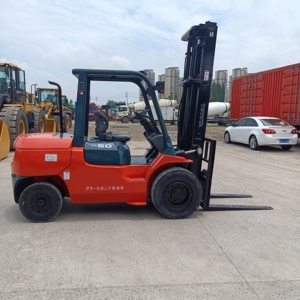 Used Toyota 50 <b>Forklifts</b> Used Japanese <b>Forklifts</b> Red Color - Product Image 4