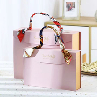 Boîtes d'emballage rigides en carton élégantes pour lunettes de soleil avec logo personnalisé, gaufrage, pelliculage mat, finition brillante, design marbre noir et blanc