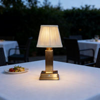 Lampe de table dorée de luxe en fer, sans fil, rechargeable, pour lecture, décoration d'hôtel, dîner romantique, 5200 mAh, intensité réglable par toucher, abat-jour en tissu