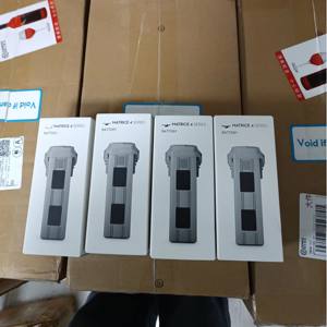 Batería de Alta Capacidad de 99 Wh para la Serie Matrice 4, Proporciona hasta 49 Minutos de Tiempo de Vuelo - Product Image 1