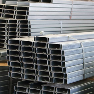 Poteau <span class=keywords><strong>de</strong></span> garde-corps <span class=keywords><strong>de</strong></span> route galvanisé à chaud Q235 Q355 poteau <span class=keywords><strong>de</strong></span> garde-corps en acier - Product Image 3