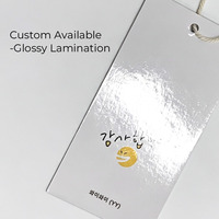 Étiquettes de vêtements en papier, étiquettes volantes brillantes, étiquettes personnalisées laminées brillantes pour vêtements d'enfants, chaussures, sous-vêtements, OEM