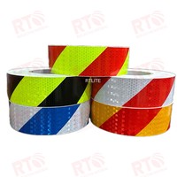 Autocollant réfléchissant accessoires de camion PVC imprimable toutes sortes de couleurs acceptent bande de sécurité réfléchissante à rayures pour remorques