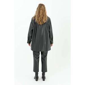 Camisa de Cuero para Mujer, Manga Larga, Estilo Utilitario, Tejido Marrón, para Otoño - Product Image 4