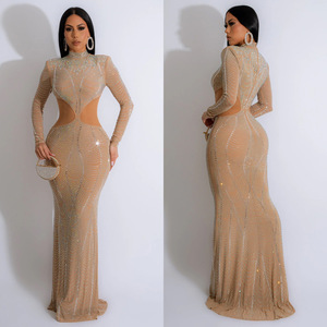 Nuevo Vestido de Noche Formal de Sirena con Malla de Pedrería, Manga Larga y Cuello Alto con Aberturas, Colección 2026 - Product Image 3