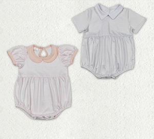 Rompers a cuadros en rosa y blanco para bebés varones y niñas - Product Image 1