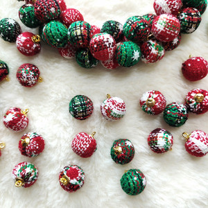 <span class=keywords><strong>Boule</strong></span> de Noël recouverte de <span class=keywords><strong>tissu</strong></span> <span class=keywords><strong>en</strong></span> alliage, 15mm, 100 pièces/sac, boucles d'oreilles, accessoires, décorations de vacances - Product Image 4