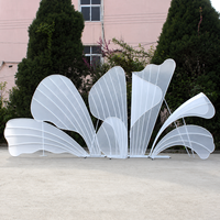 Décor de toile de fond événementielle en maille abstraite personnalisée avec panneau à cadre métallique translucide pour mariages, hôtels et expositions commerciales