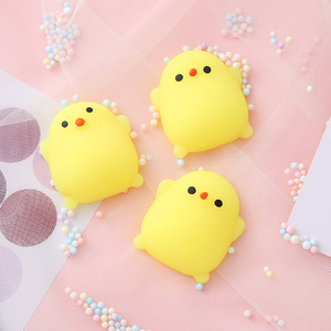 Mini poussin jaune souple et mignon, jouet à presser anti-stress en TPR, cadeau pour enfants, vente en gros, faible MOQ - Product Image 2