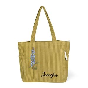 Sac fourre-tout en velours côtelé personnalisé avec le nom et la fleur de naissance pour femmes |   Sac à bandoulière de grande capacité avec poches pour usage quotidien, pour la fête des enseignants - Product Image 6