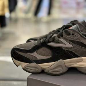 Nouvelles Chaussures de Course Multifonctionnelles de Luxe pour Femmes 2025 de Haute Qualité, Chaussures Décontractées Classiques Rétro Tendance pour Hommes de Marque - Product Image 5