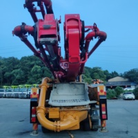 Pompe à béton Sany 43m d'occasion, prête à être expédiée sur chantier, avec machine de maintenance complète du châssis Benz 2023