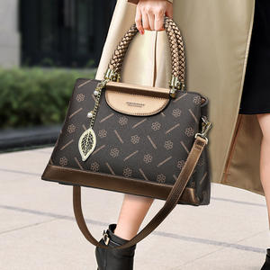 Sac fourre-tout carré classique rétro pour femme, en polyester, grande capacité, avec fermeture éclair, pour les mamans d'âge mûr, style contrastant - Product Image 1