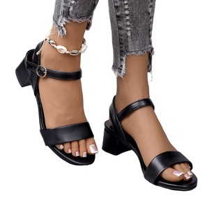 Sandales compensées sexy pour femme, grande taille, à talon épais, à bout ouvert, avec bride à boucle et paillettes, collection Printemps-Été-Automne-Hiver 2026 - Product Image 1